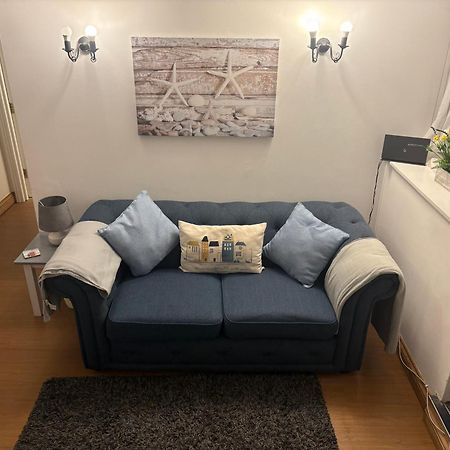 Seaton, Devon, Two Bed Apartment, Just Off The Sea Front. 外观 照片