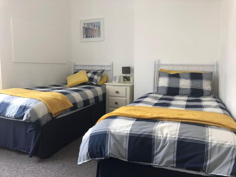 Seaton, Devon, Two Bed Apartment, Just Off The Sea Front. 外观 照片